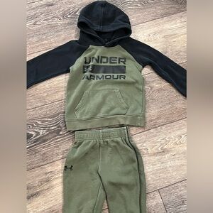 Under Armour sweatpants and hoodie set